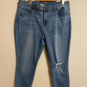 2/$25✨Old Navy Curry Skinny Jeans